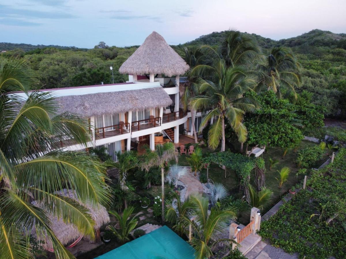 Alive Beach House Transito Exterior photo