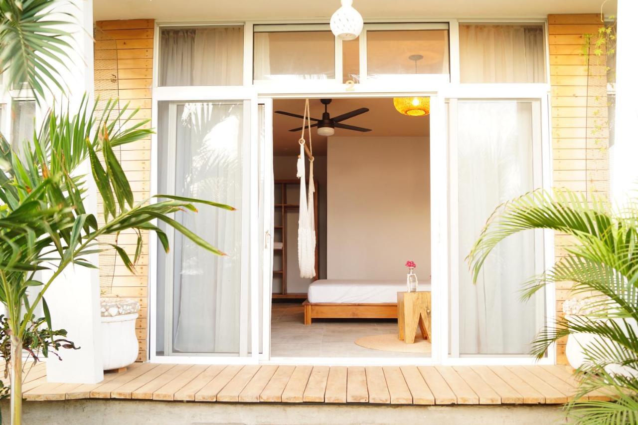 Alive Beach House Transito Exterior photo