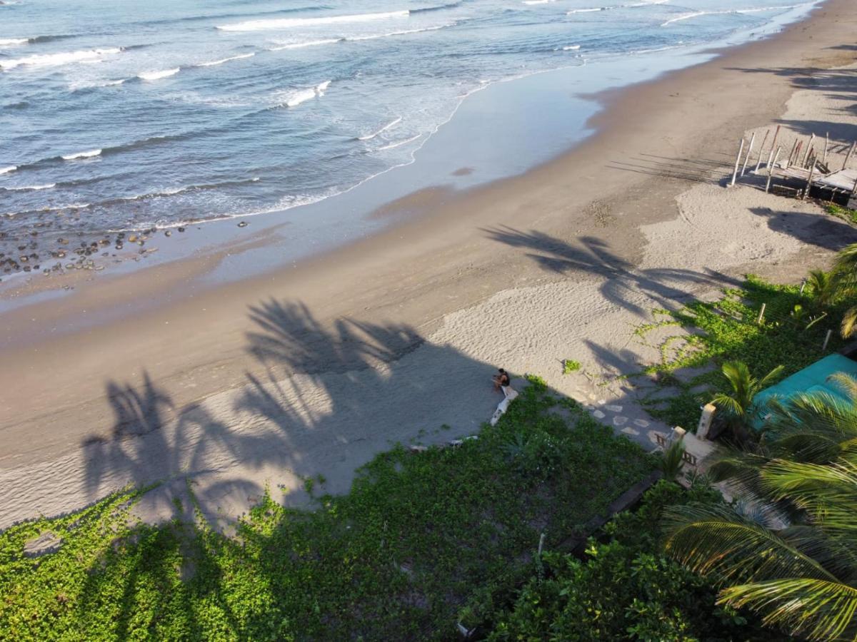 Alive Beach House Transito Exterior photo