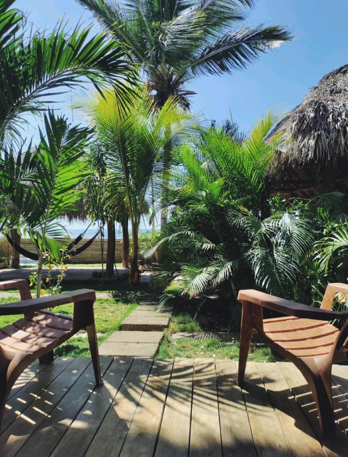 Alive Beach House Transito Exterior photo