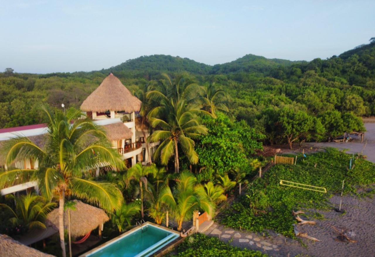 Alive Beach House Transito Exterior photo